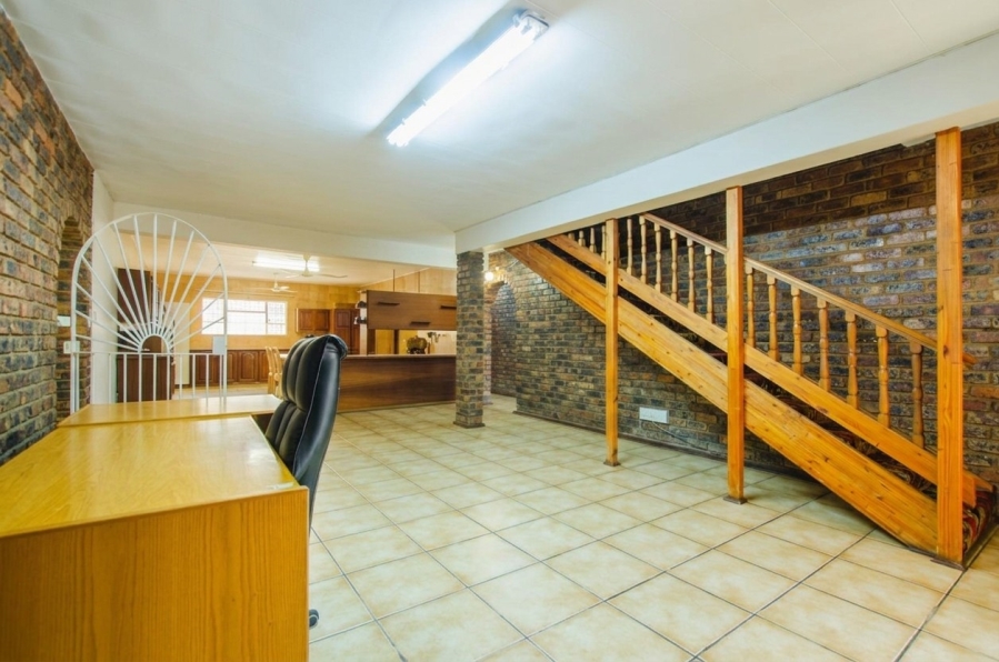 3 Bedroom Property for Sale in Les Marais Gauteng