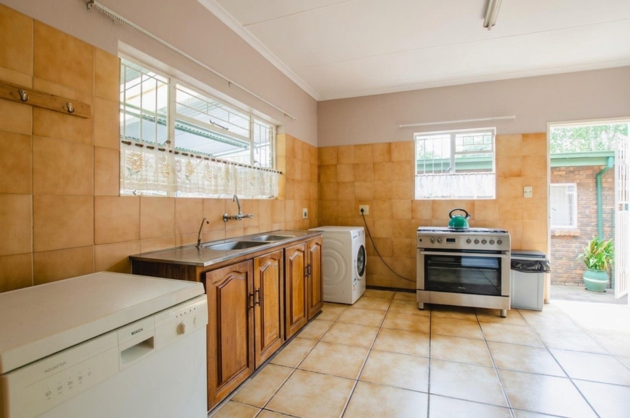 3 Bedroom Property for Sale in Les Marais Gauteng