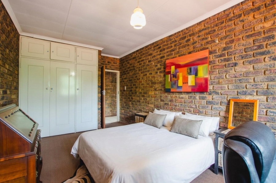 3 Bedroom Property for Sale in Les Marais Gauteng