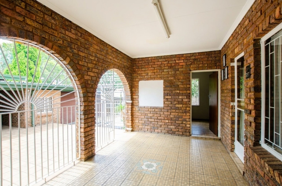3 Bedroom Property for Sale in Les Marais Gauteng