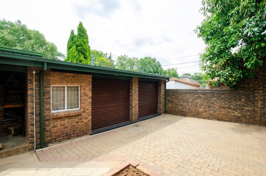 3 Bedroom Property for Sale in Les Marais Gauteng