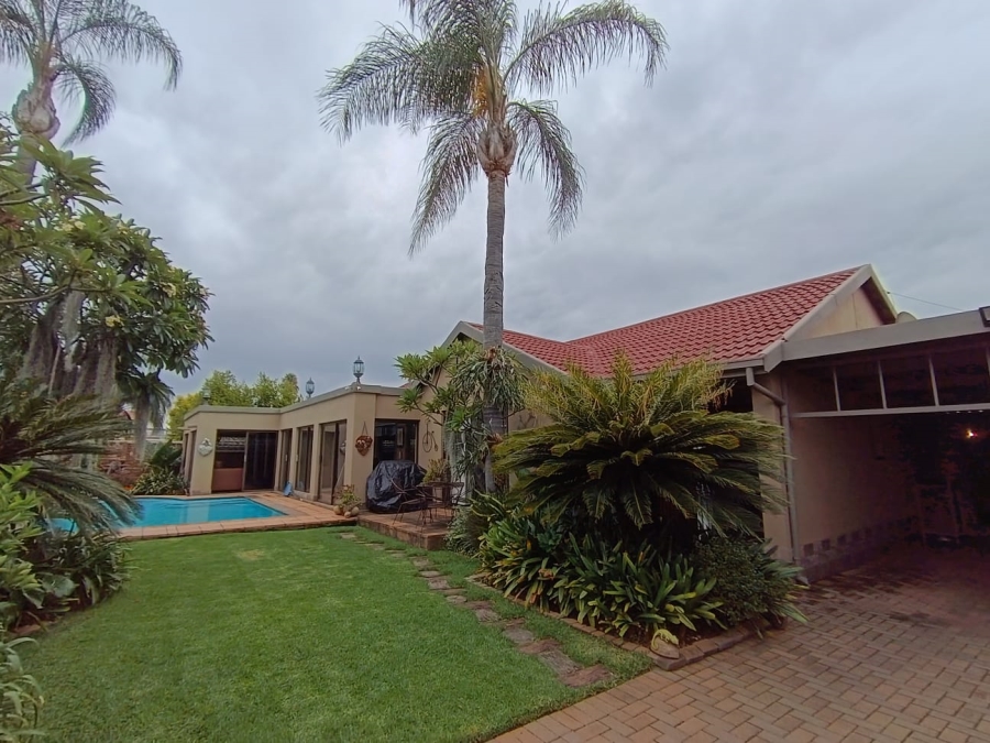 4 Bedroom Property for Sale in Montana Gauteng