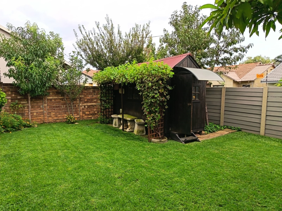4 Bedroom Property for Sale in Montana Gauteng