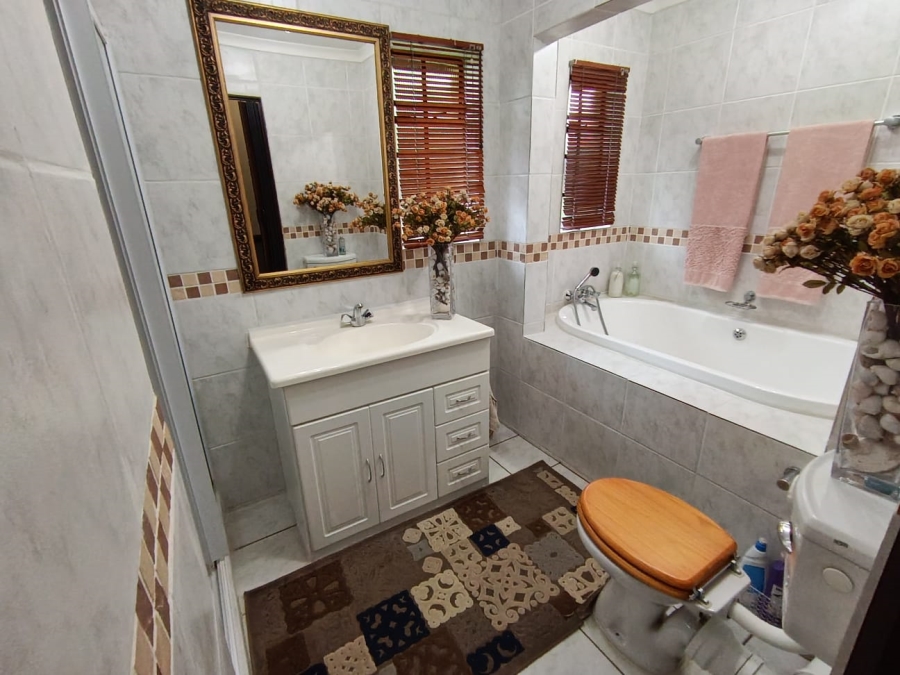 4 Bedroom Property for Sale in Montana Gauteng