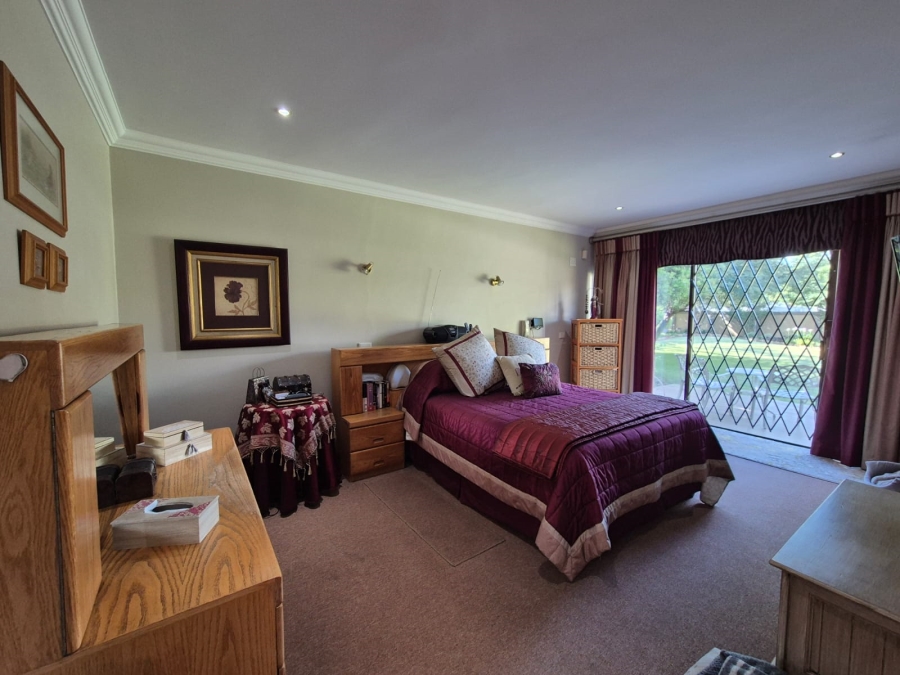 4 Bedroom Property for Sale in Vanderbijlpark SW 5 Gauteng