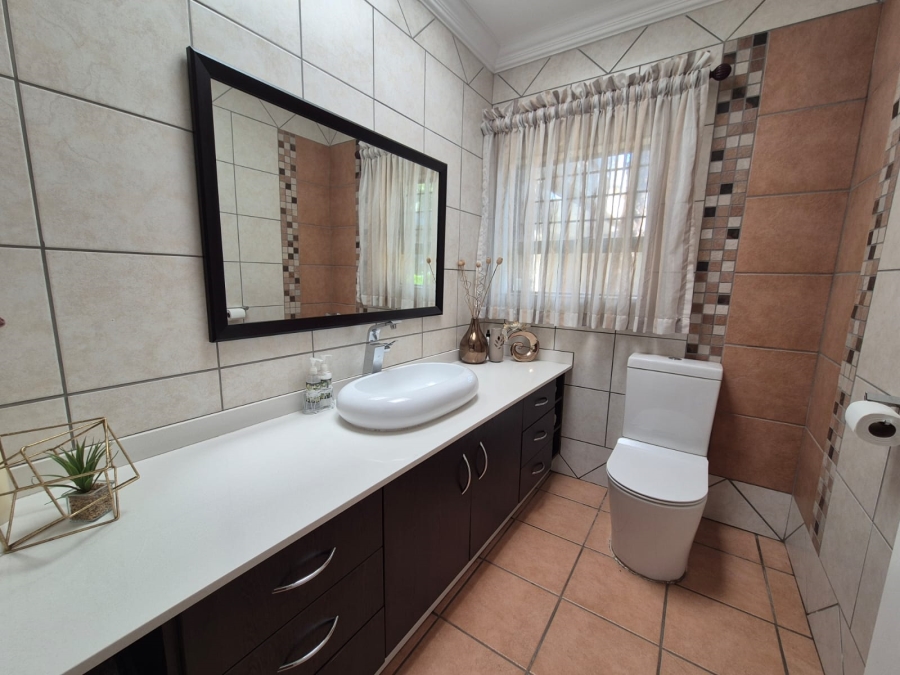4 Bedroom Property for Sale in Vanderbijlpark SW 5 Gauteng