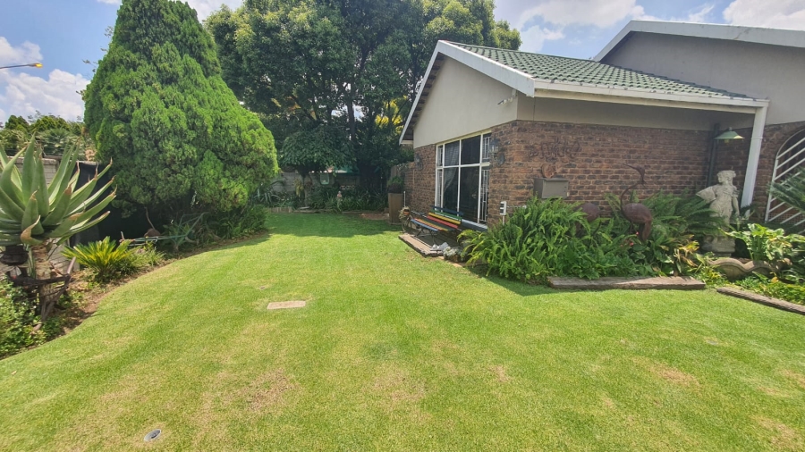 3 Bedroom Property for Sale in Vanderbijlpark Sw 2 Gauteng