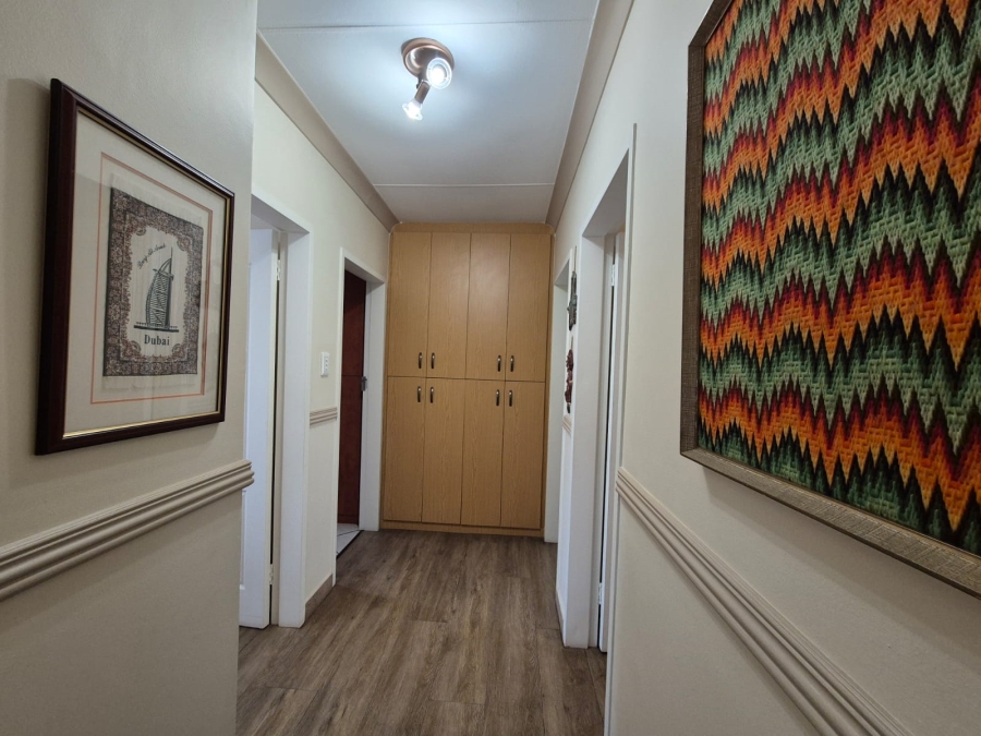 3 Bedroom Property for Sale in Vanderbijlpark SW 5 Gauteng