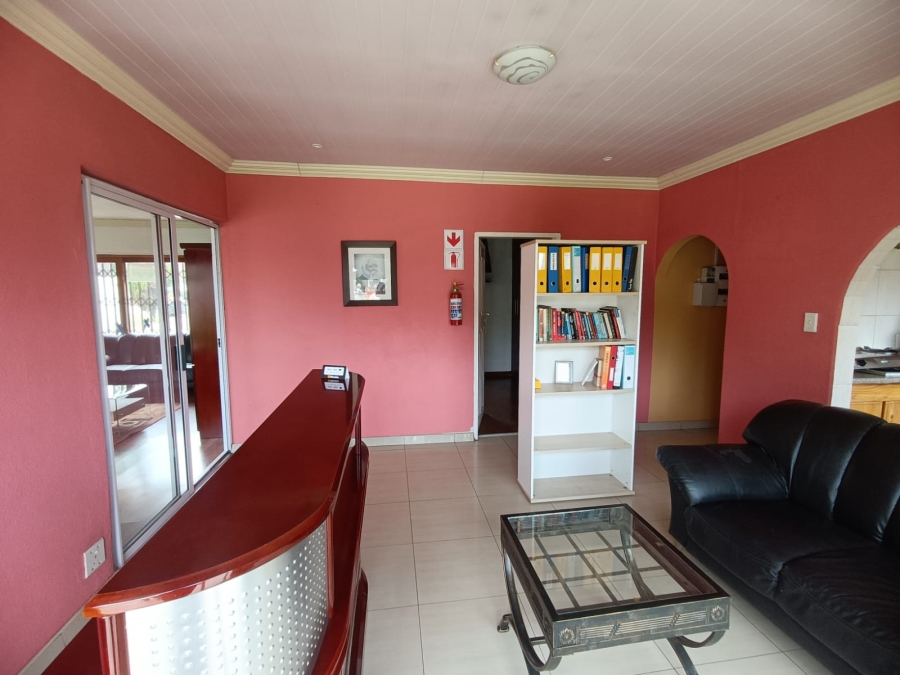 8 Bedroom Property for Sale in Bedworth Park Gauteng