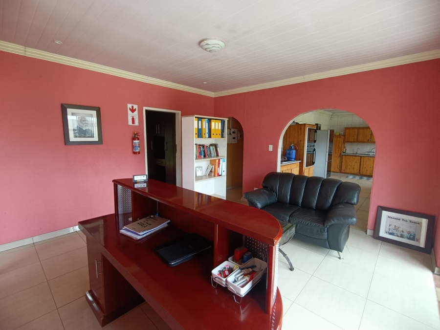 8 Bedroom Property for Sale in Bedworth Park Gauteng