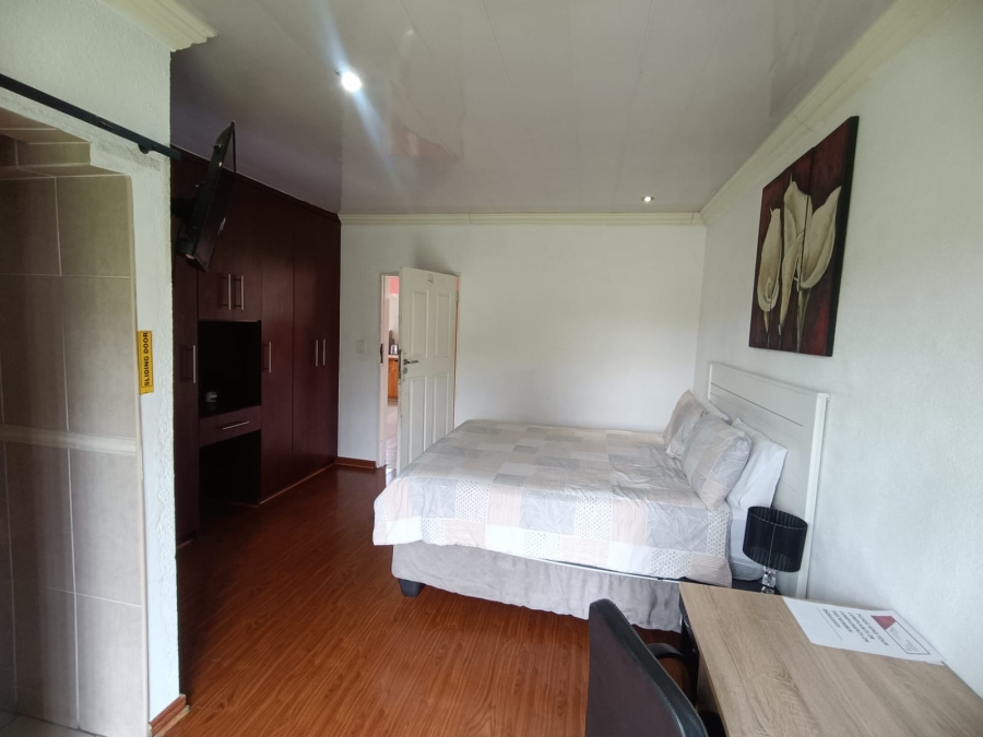 8 Bedroom Property for Sale in Bedworth Park Gauteng