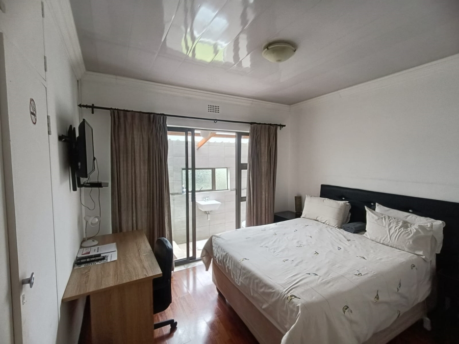 8 Bedroom Property for Sale in Bedworth Park Gauteng