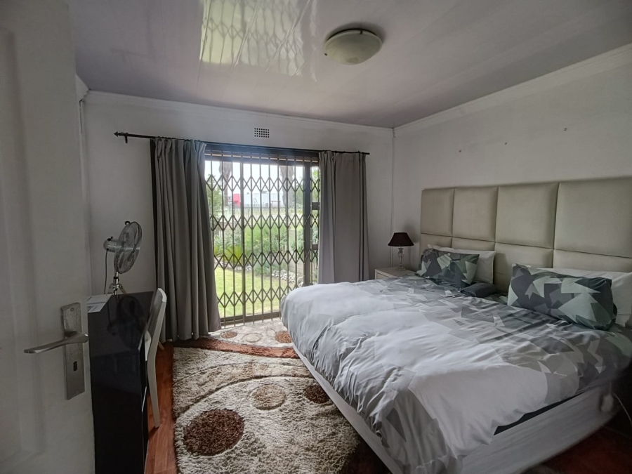 8 Bedroom Property for Sale in Bedworth Park Gauteng