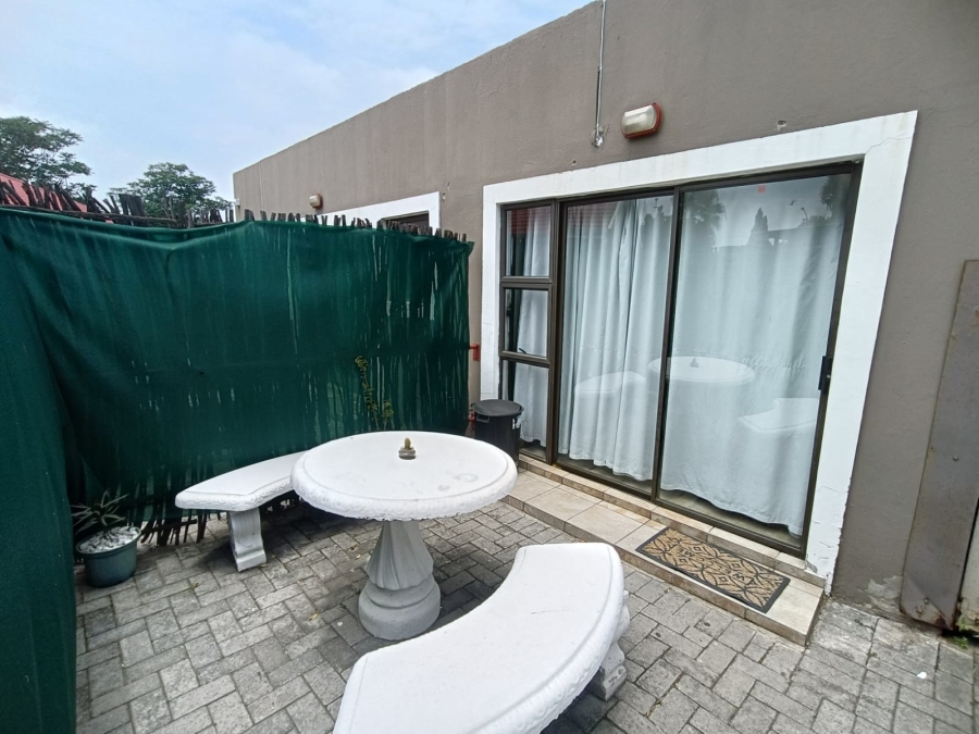 8 Bedroom Property for Sale in Bedworth Park Gauteng