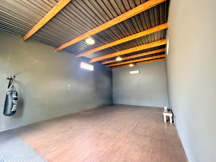 4 Bedroom Property for Sale in Meyerton Central Gauteng