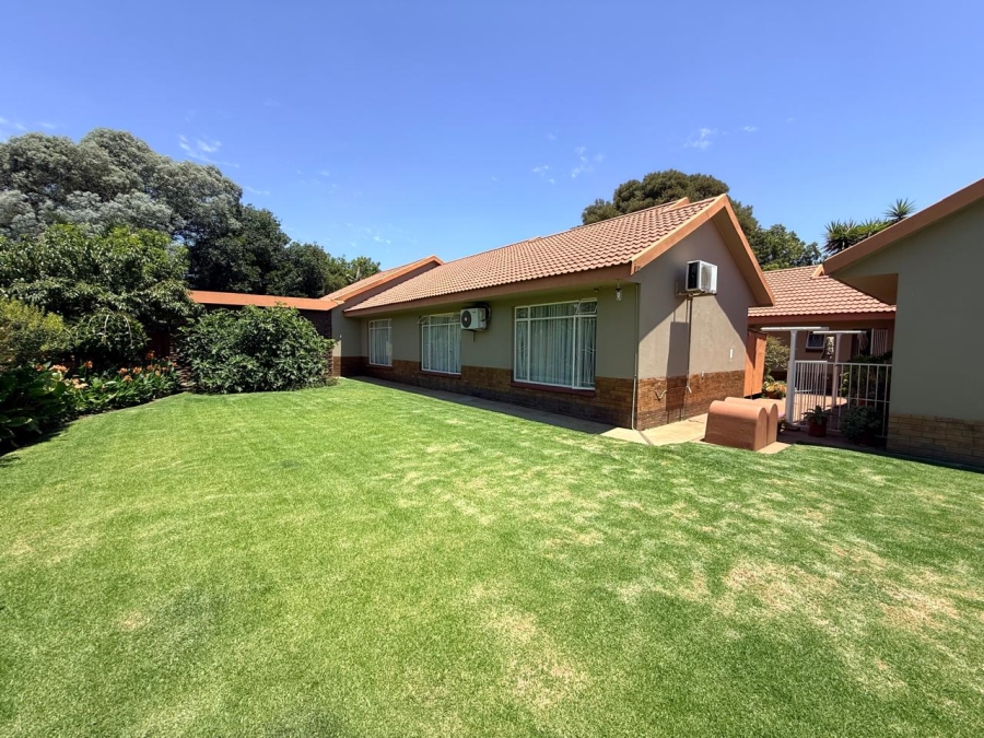 3 Bedroom Property for Sale in Three Rivers East Gauteng