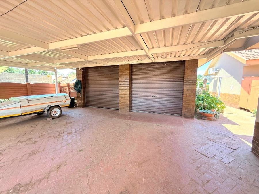 3 Bedroom Property for Sale in Three Rivers East Gauteng