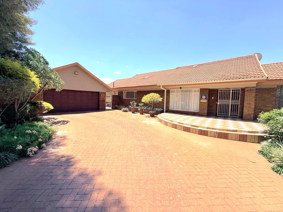 3 Bedroom Property for Sale in Three Rivers East Gauteng