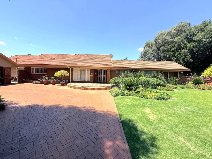 3 Bedroom Property for Sale in Three Rivers East Gauteng