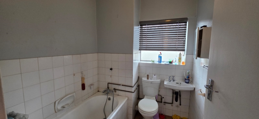 2 Bedroom Property for Sale in Vanderbijlpark SW 5 Gauteng