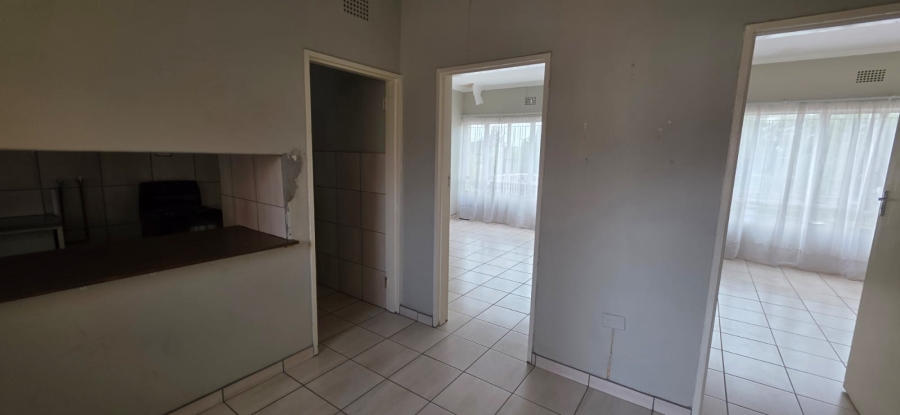 1 Bedroom Property for Sale in Vanderbijlpark SW 5 Gauteng