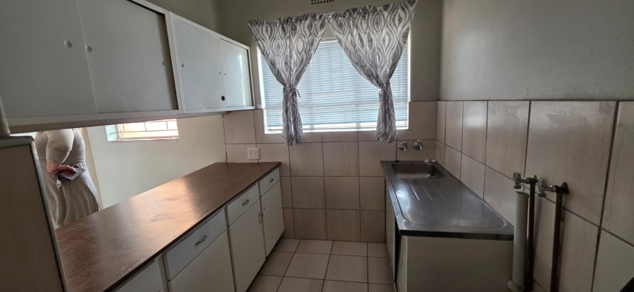 1 Bedroom Property for Sale in Vanderbijlpark SW 5 Gauteng