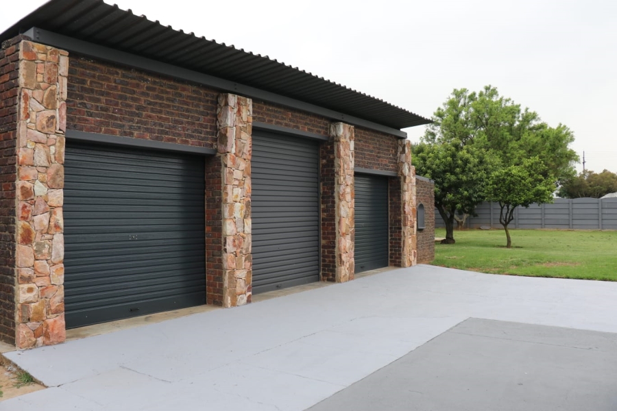 3 Bedroom Property for Sale in Heidelberg Proper Gauteng