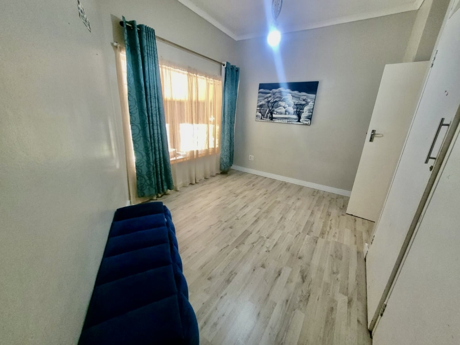 4 Bedroom Property for Sale in Waterkloof Glen Gauteng