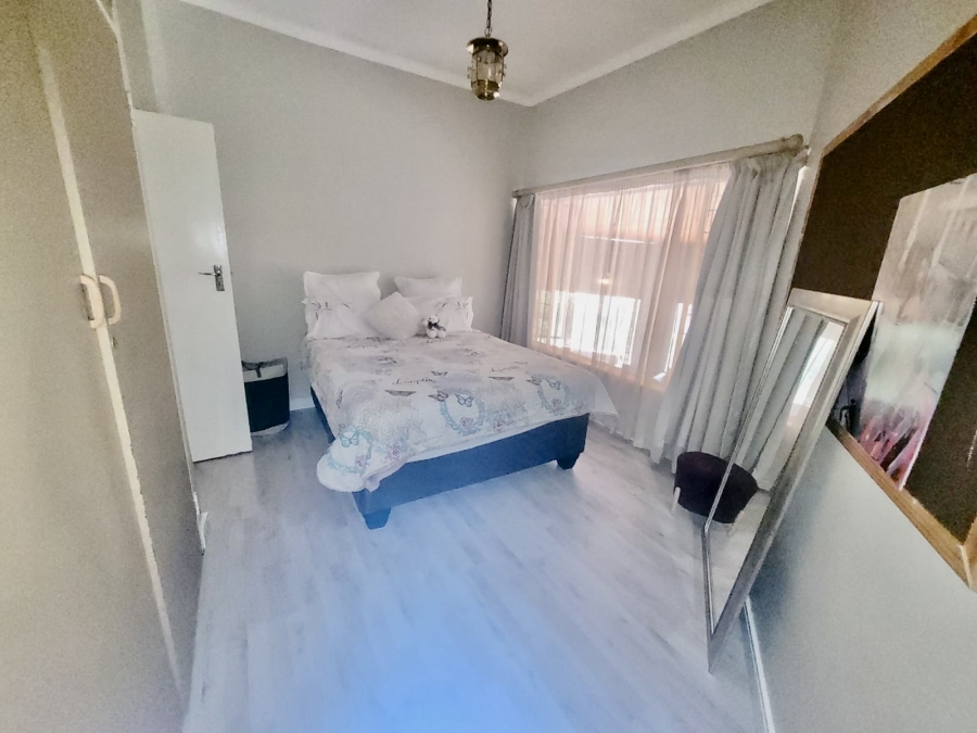 4 Bedroom Property for Sale in Waterkloof Glen Gauteng