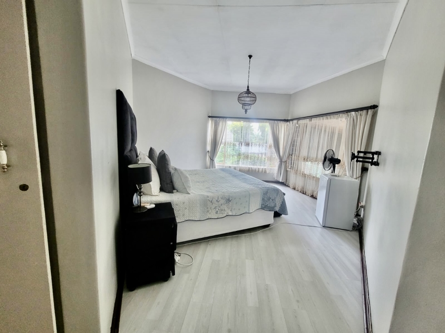 4 Bedroom Property for Sale in Waterkloof Glen Gauteng