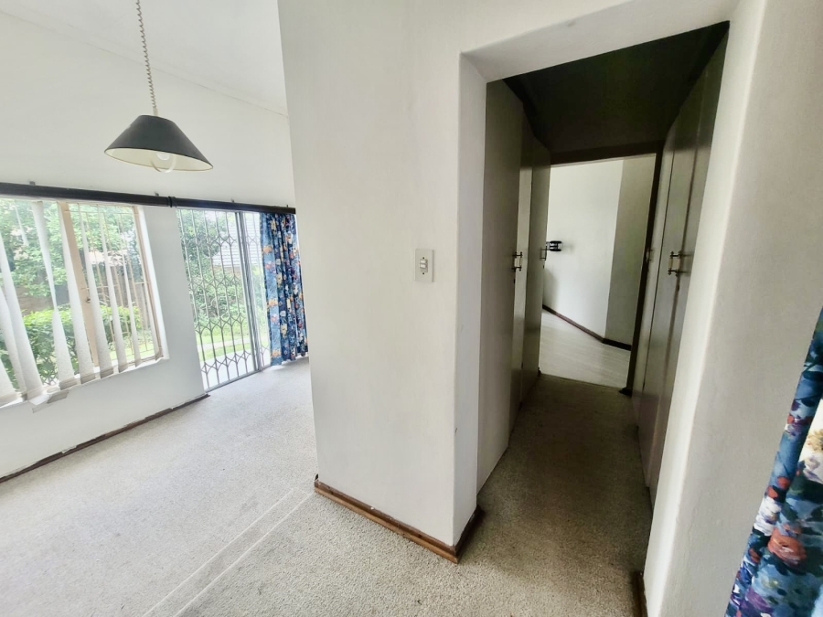 4 Bedroom Property for Sale in Waterkloof Glen Gauteng