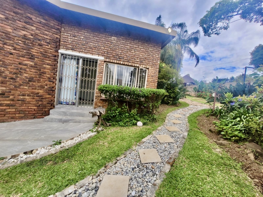 4 Bedroom Property for Sale in Waterkloof Glen Gauteng