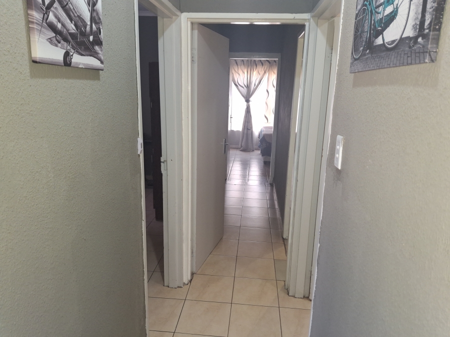 3 Bedroom Property for Sale in Crystal Park Gauteng