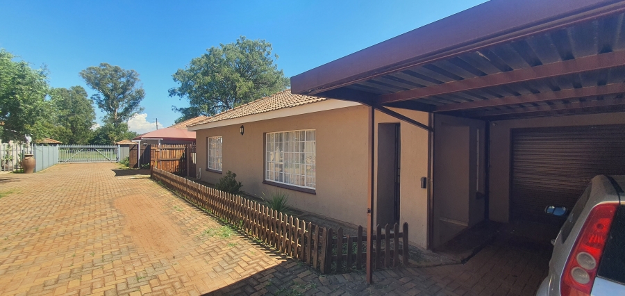 3 Bedroom Property for Sale in Heidelberg Industrial Gauteng