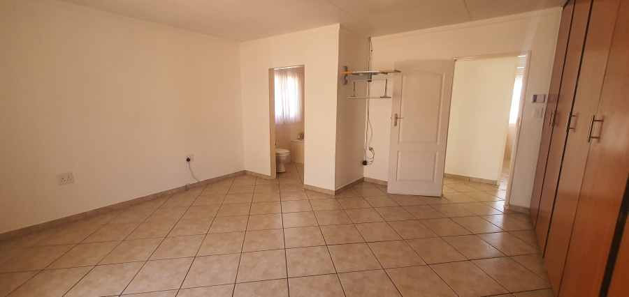 3 Bedroom Property for Sale in Heidelberg Industrial Gauteng