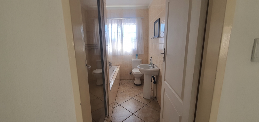 3 Bedroom Property for Sale in Heidelberg Industrial Gauteng