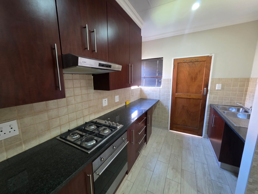 2 Bedroom Property for Sale in Vanderbijlpark SE 8 Gauteng