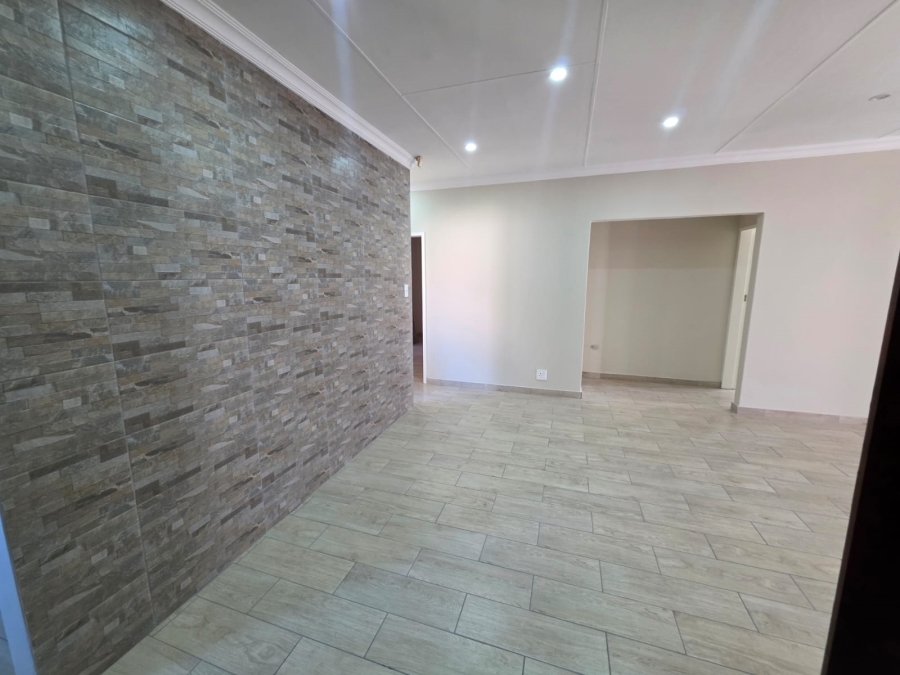 2 Bedroom Property for Sale in Vanderbijlpark SE 8 Gauteng