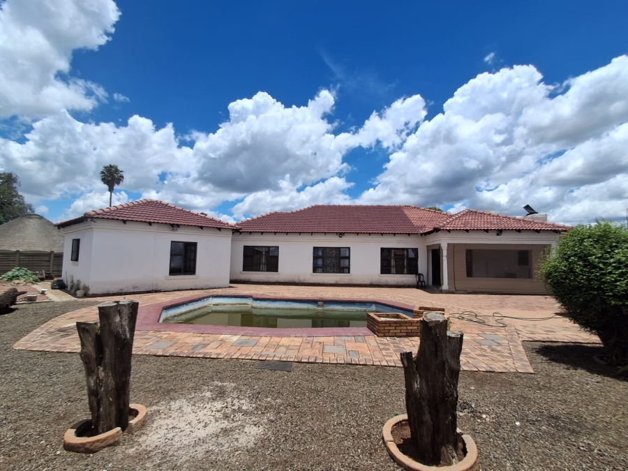 4 Bedroom Property for Sale in Waldrift Gauteng