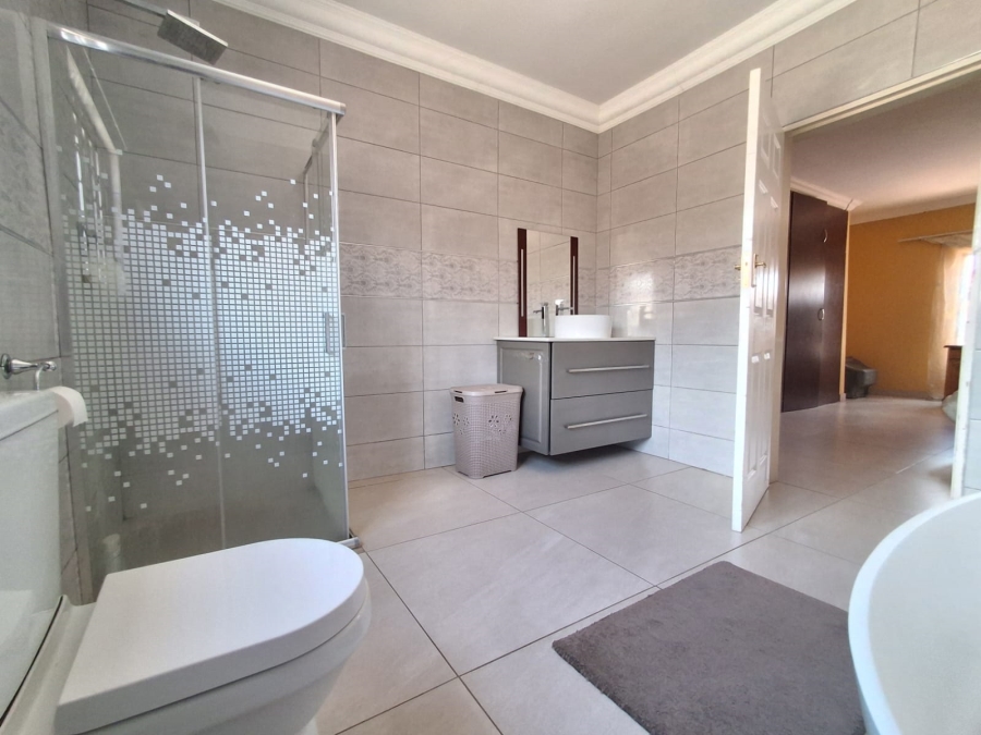 4 Bedroom Property for Sale in Waldrift Gauteng