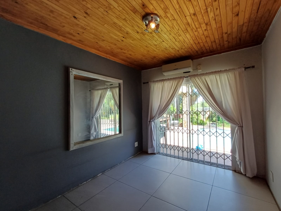 4 Bedroom Property for Sale in Flora Gardens Gauteng