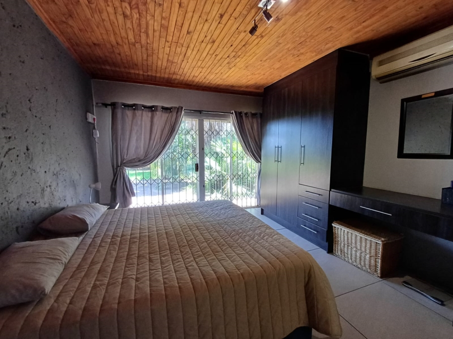 4 Bedroom Property for Sale in Flora Gardens Gauteng
