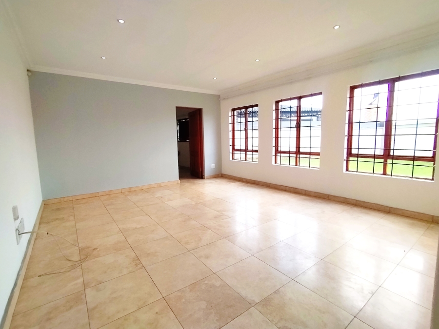 To Let 3 Bedroom Property for Rent in Sunair Park Gauteng