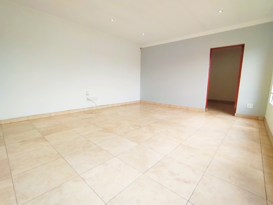 To Let 3 Bedroom Property for Rent in Sunair Park Gauteng