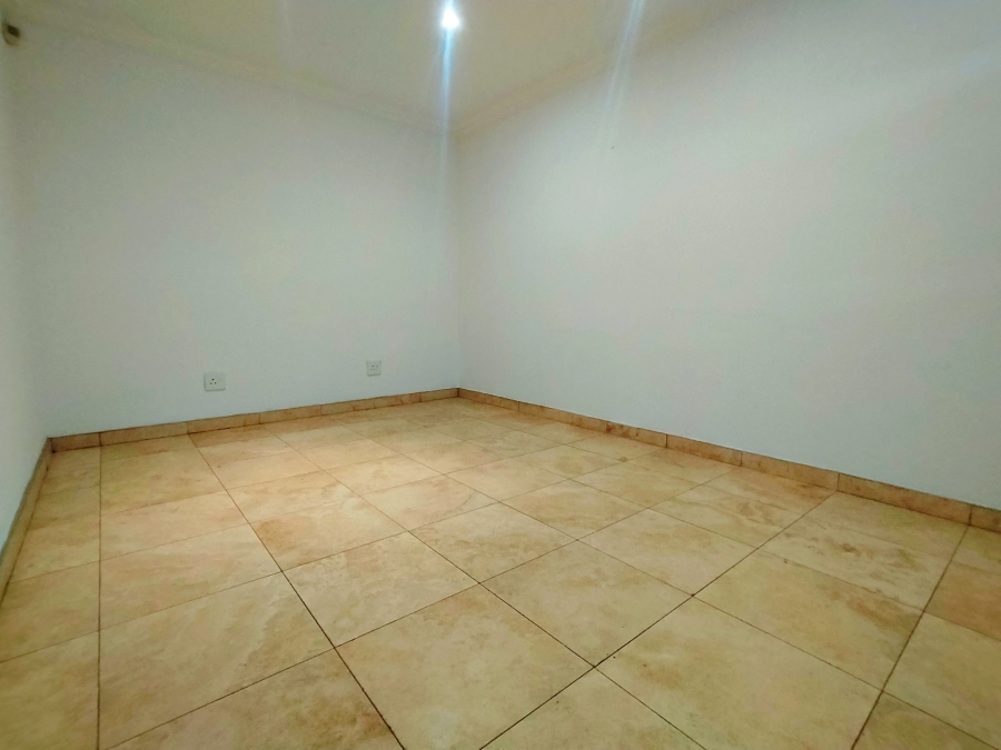 To Let 3 Bedroom Property for Rent in Sunair Park Gauteng