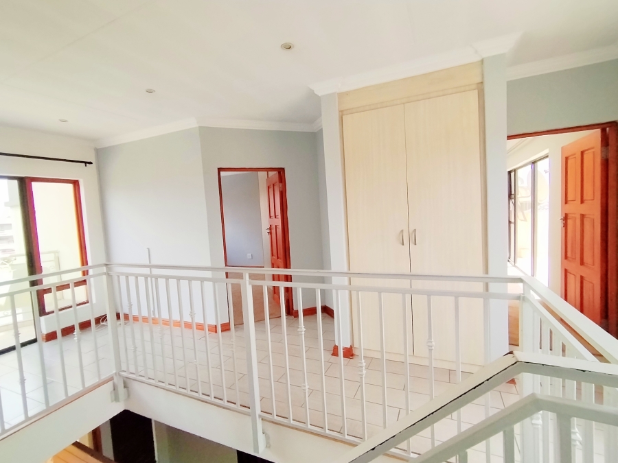 To Let 3 Bedroom Property for Rent in Sunair Park Gauteng