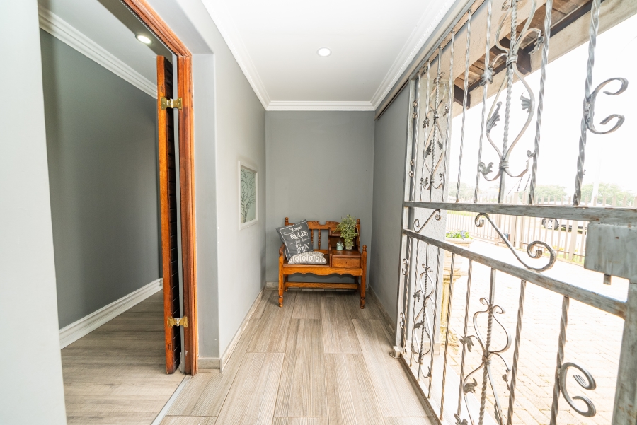 5 Bedroom Property for Sale in Kenleaf Gauteng