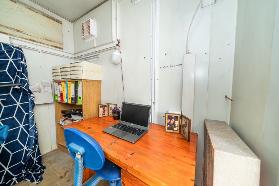 5 Bedroom Property for Sale in Kenleaf Gauteng