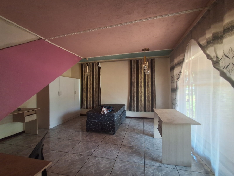 10 Bedroom Property for Sale in Bedworth Park Gauteng