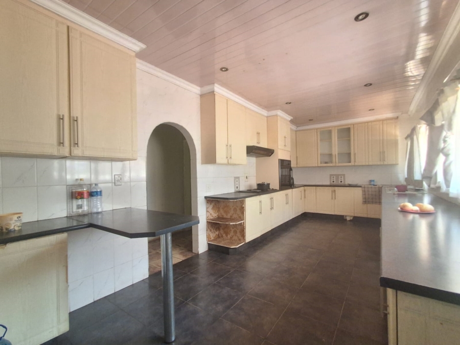 10 Bedroom Property for Sale in Bedworth Park Gauteng